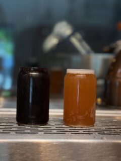 🚨NEW BEERS ALERT 🚨 
Just in time for @final_fridays_littleton , we tapped two new beers today!!
HARVEST TIME American Stout: a variation of our Karen Irish Dry Stout, this more aggressively hopped, higher alcohol American Stout was brewed with local CO malts and hops harvested this year and ready for the fall! Perfect for leaves falling and chillier weather. 
ABV 6.8%
THE LISA JAMBA Shirley Temple Ale: named after Lisa, the fearless co-owner of Comet Brews and general bad***, this ongoing, rotating series is inspired by her college job at Jamba Juice. Brewed with pomegranate, lemon, ginger, and dry-hopped, this Shirley Temple inspired brew is a little spicy from the ginger, a little tart from the lemon, and a little fruity! ABV 5%
For @final_fridays_littleton 9/26, mention this post for a BOGO!
#craftbeer #downtownlittleton #falliscoming #finalfriday #bogo #thestateofcraftbeer
